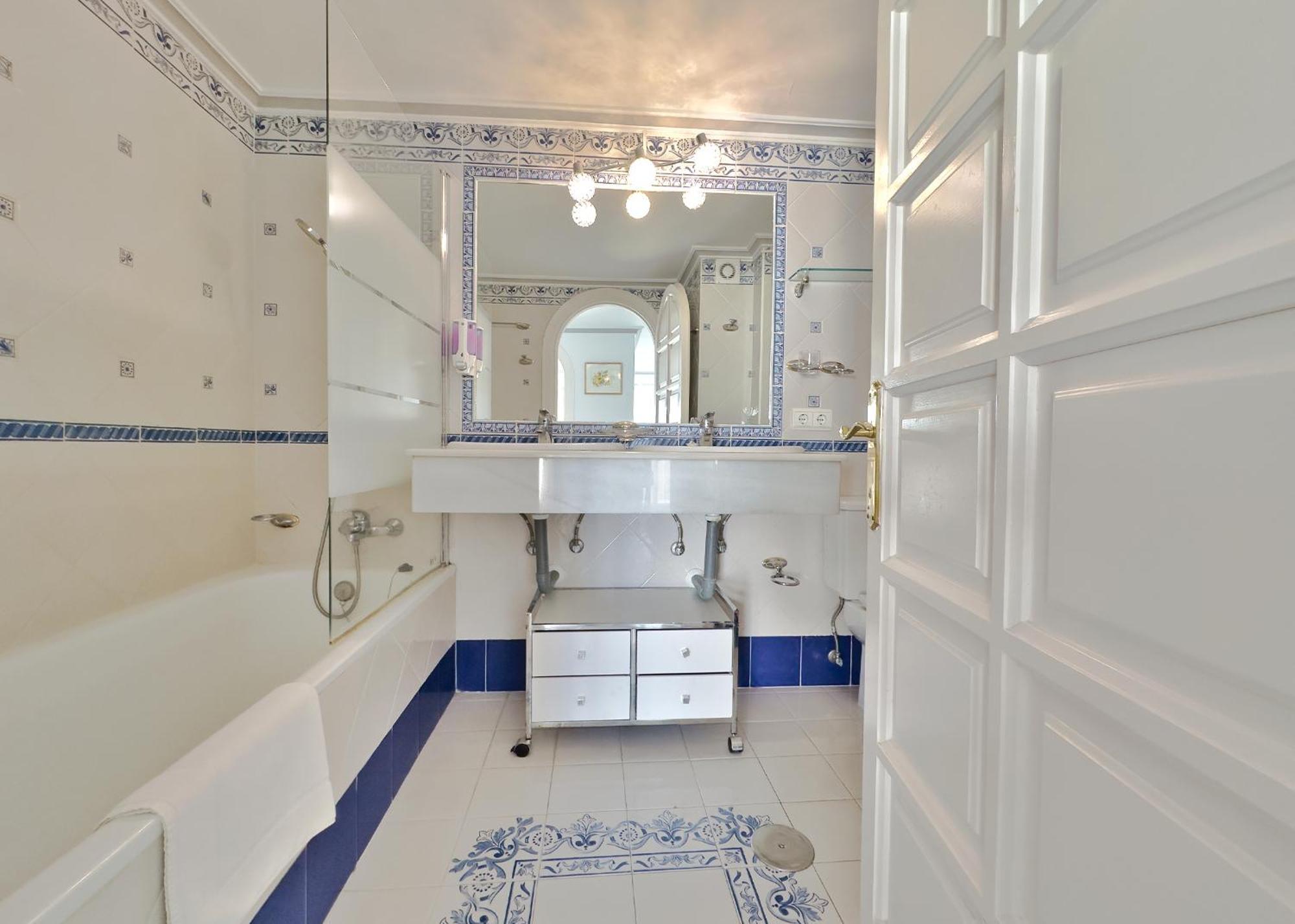 Skol 508 West Facing Duplex Apartment With Amazing Sea Views 마르베야 외부 사진