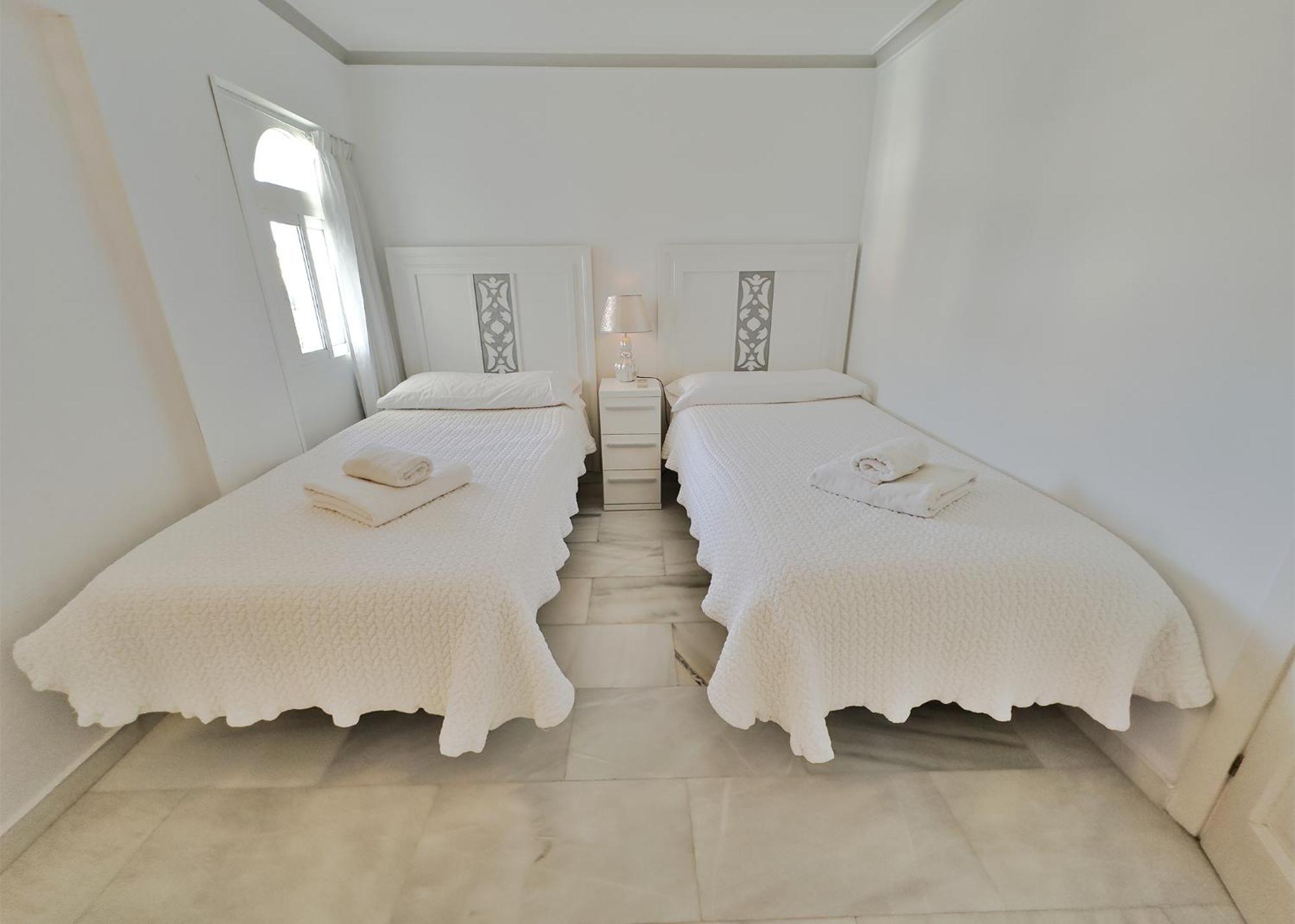 Skol 508 West Facing Duplex Apartment With Amazing Sea Views 마르베야 외부 사진