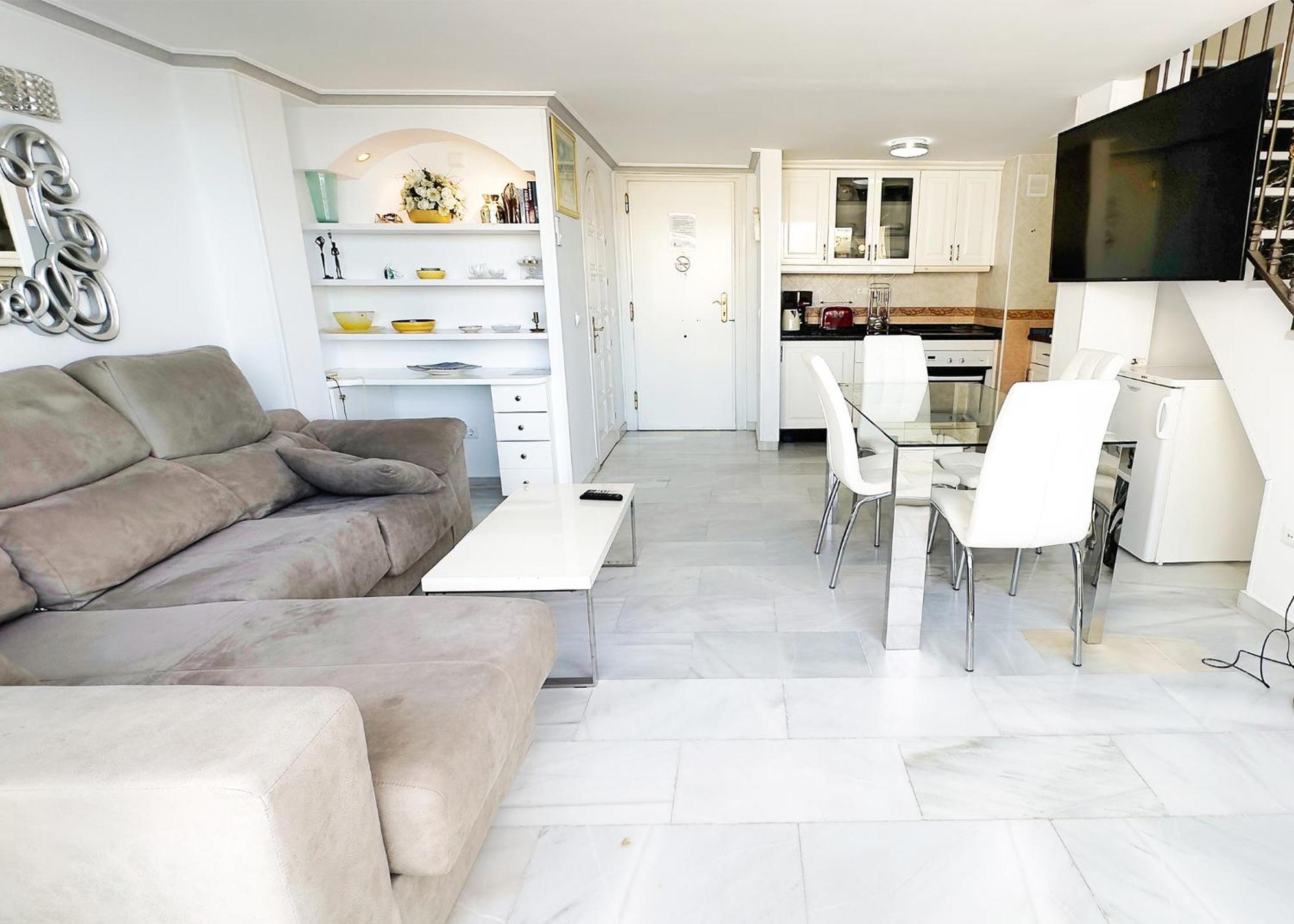 Skol 508 West Facing Duplex Apartment With Amazing Sea Views 마르베야 외부 사진